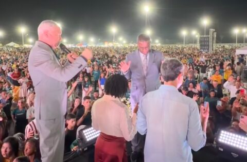 Imagem do dia: Braide e Esmênia agradecem juntos